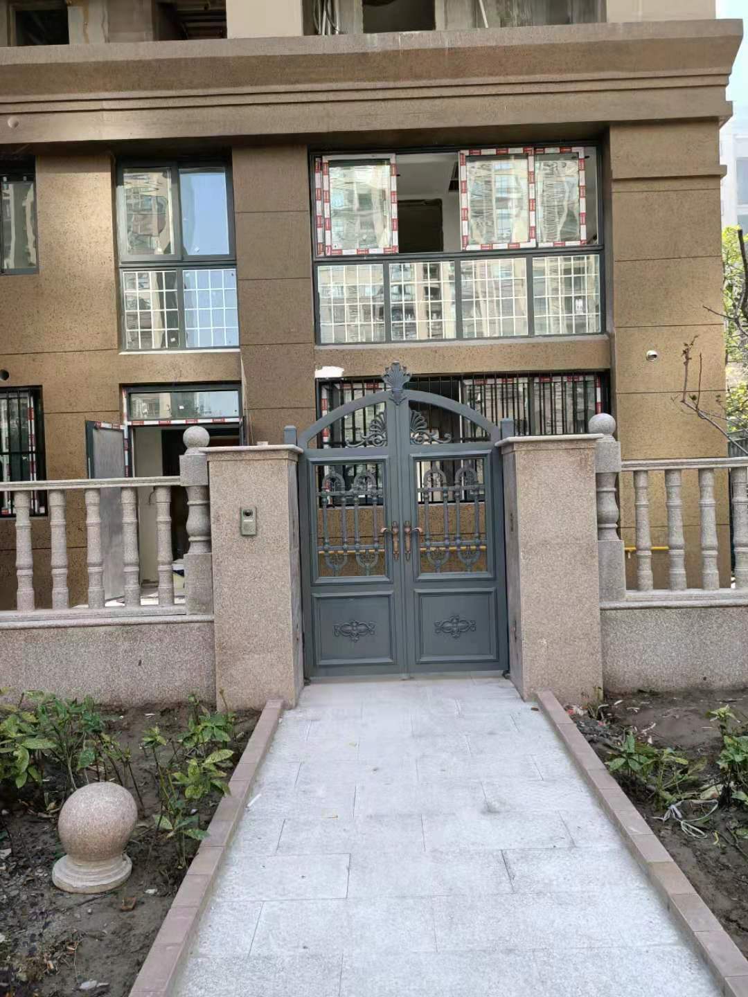昆山铝艺大门厂家